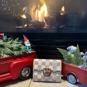 ‼️PRICE DROP ‼️Louis Vuitton Damier Clasp Wallet